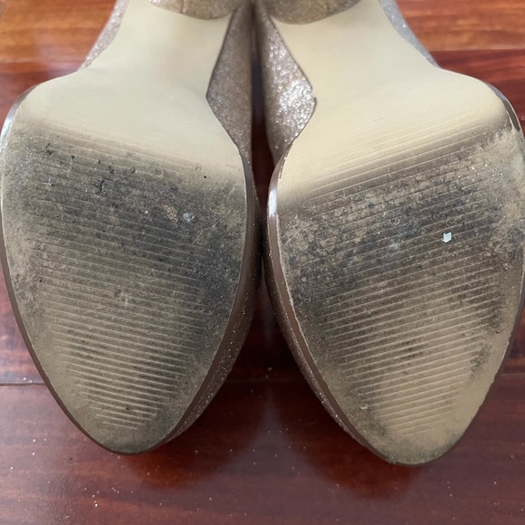 Steve Madden Gold Glitter ‘Caryssa’ Pumps sz 9.5 - Picture 10 of 13
